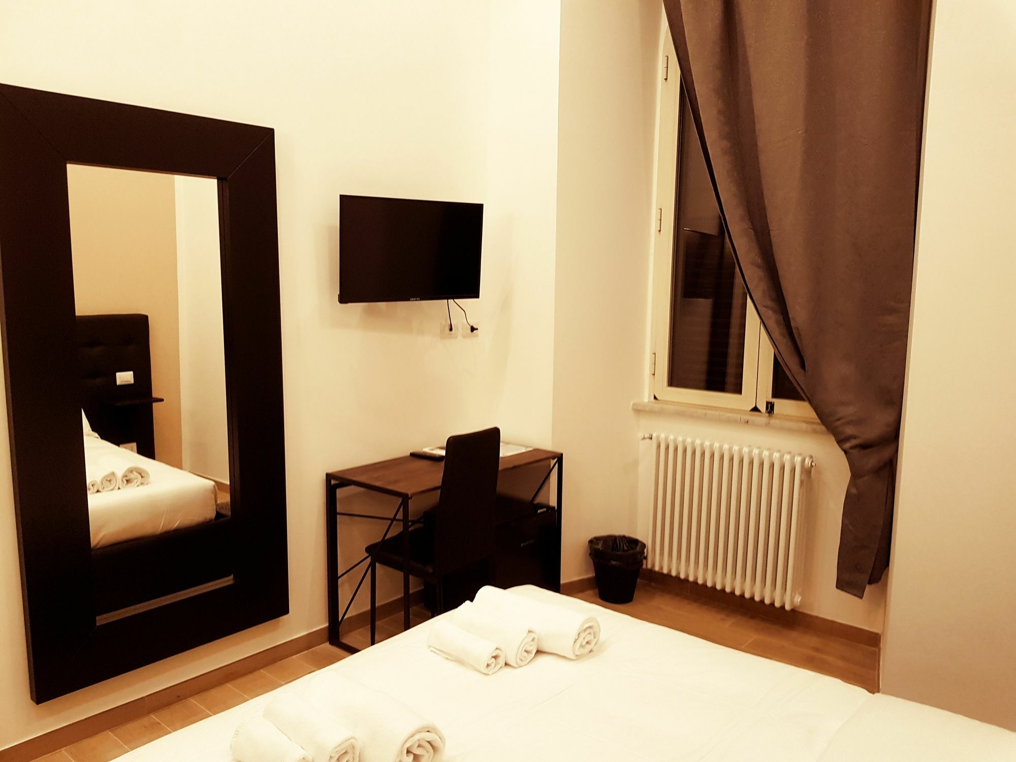 Cairoli Rooms Rome Exterior photo